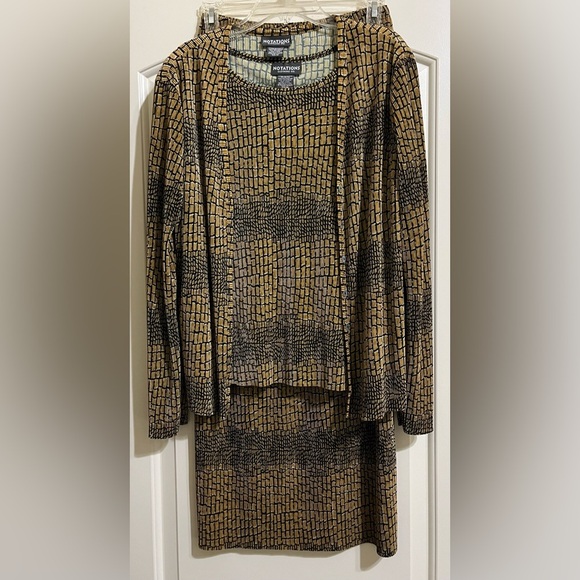 Notations Sweaters - Notations 3 PIECES Black and Gold Brown Cardigan Tank Top Skirt Medium Small
